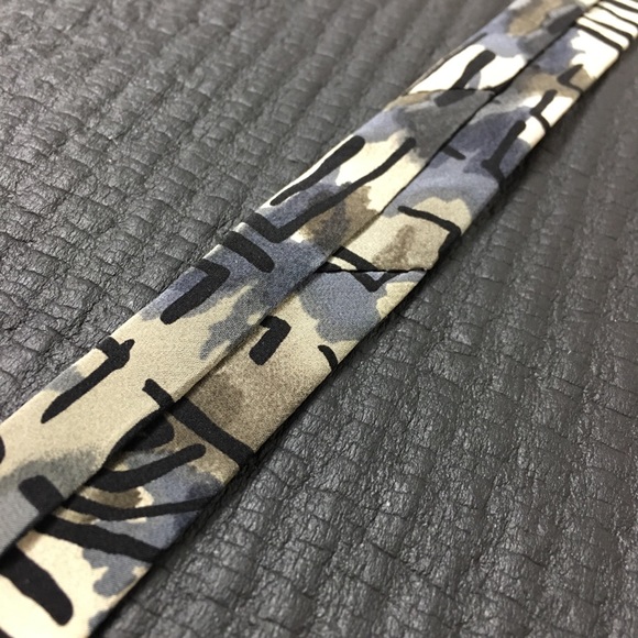 Jerry Garcia Multicolor Pattern Mens Tie - Picture 8 of 8